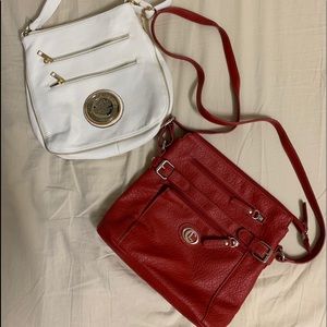 Two purses bundle deal !